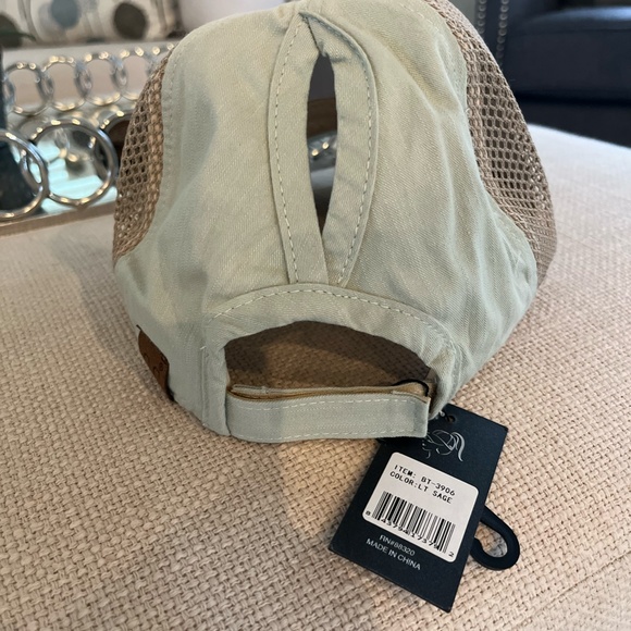 Baseball Caps - Picture 3 of 3